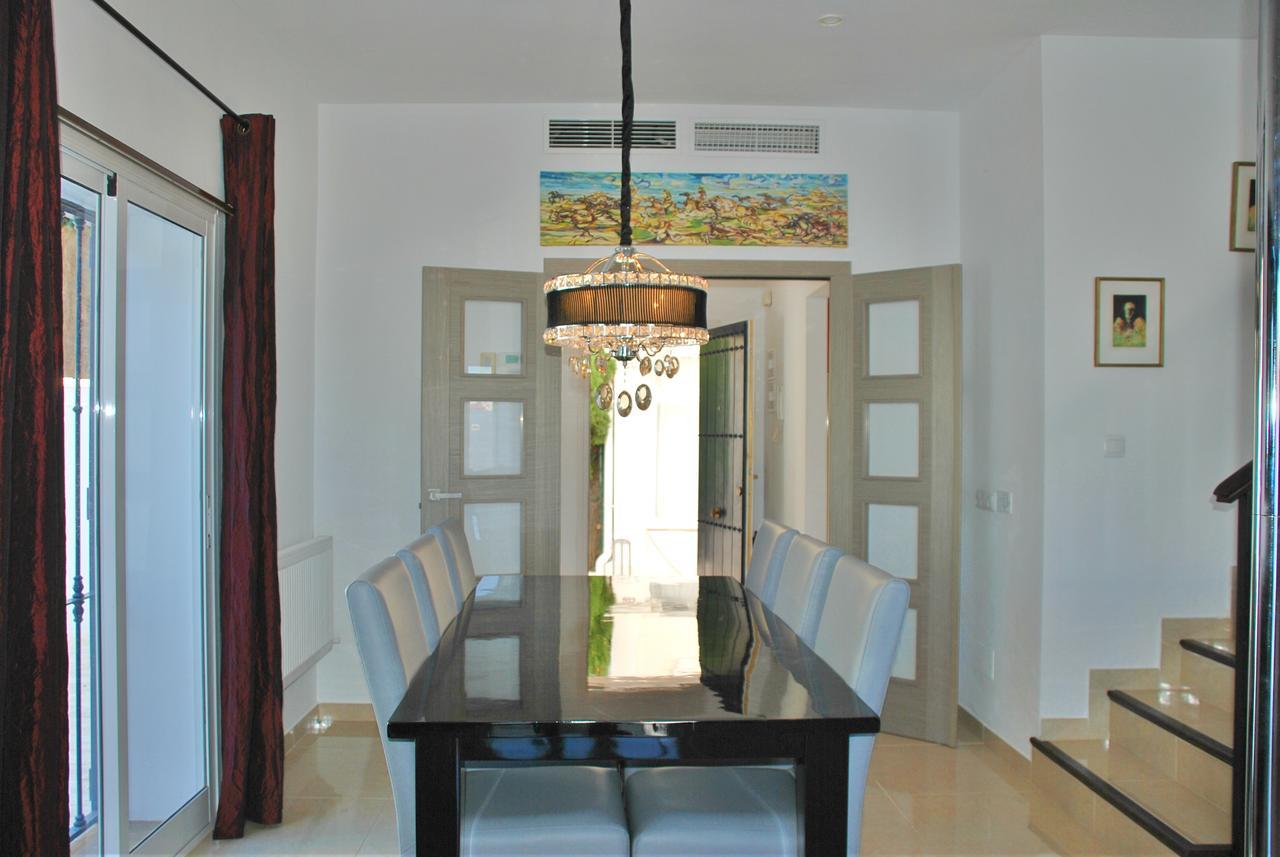 Beautiful Townhouse 5 Min From Puerto Banus
